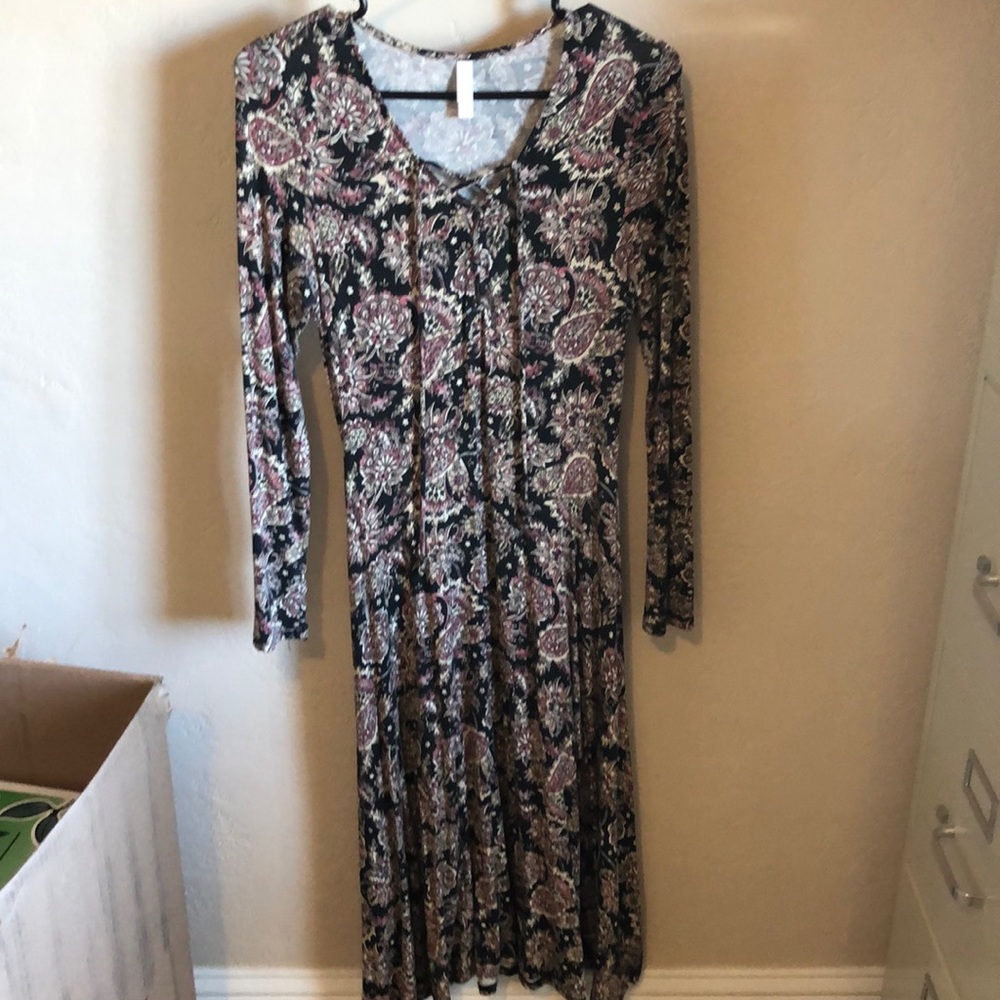 Long sleeve midi dress